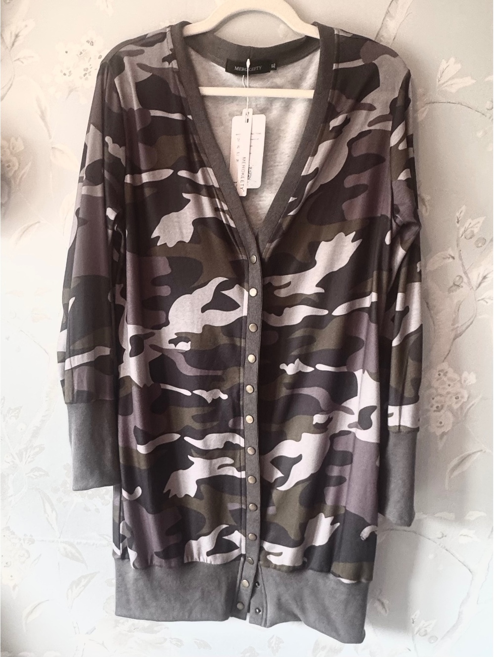 Merokeety Camouflage Button-Up Cardigan Sweater XL